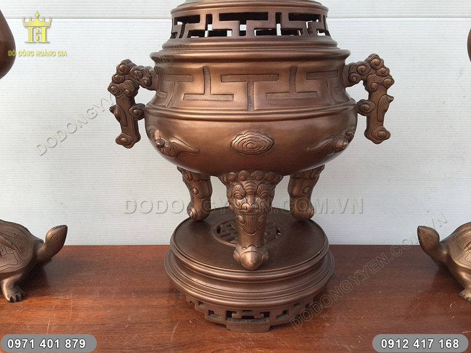 đồ thờ đồng đỉnh b&aacute;nh dầy